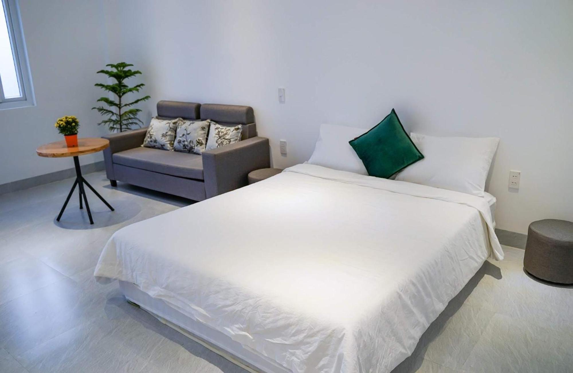 Local White House - Ecofriendly Homestay Дананг Экстерьер фото
